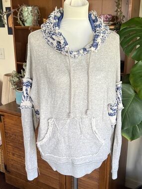 Free People Knubby Textured Hooded Pullover Sweatshirt - Light Gray/Blue S